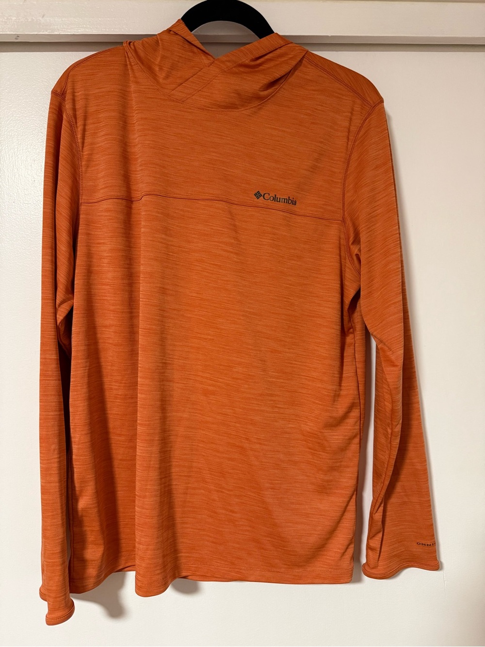 Columbia Men’s Orange Omni Shade Hooded Long-Sleeve Performance Shirt
